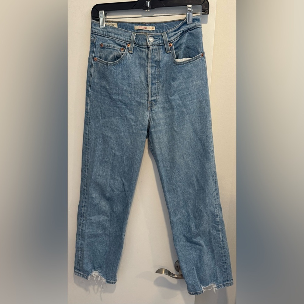 Levi's ribcage straight ankle high waist distressed hem light wash 90s street 27